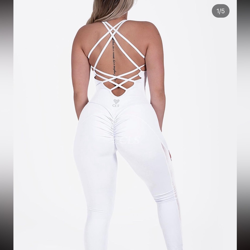 CLS sportswear jumpsuit - Picture 3 of 5